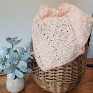 Vintage Handmade Peach & Pink Aran Hearts Crocheted Afghan Baby Blanket Throw